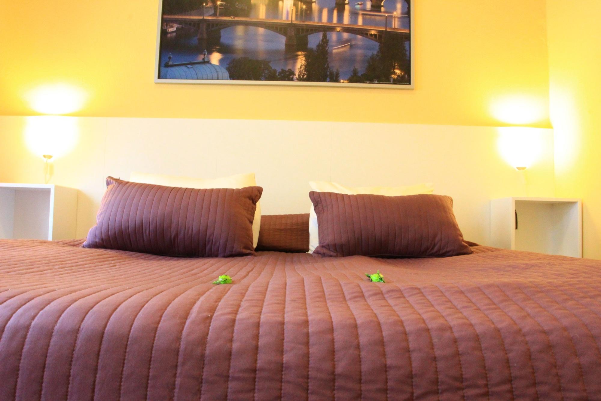 City Lounge Crown Hotel Praha Bagian luar foto