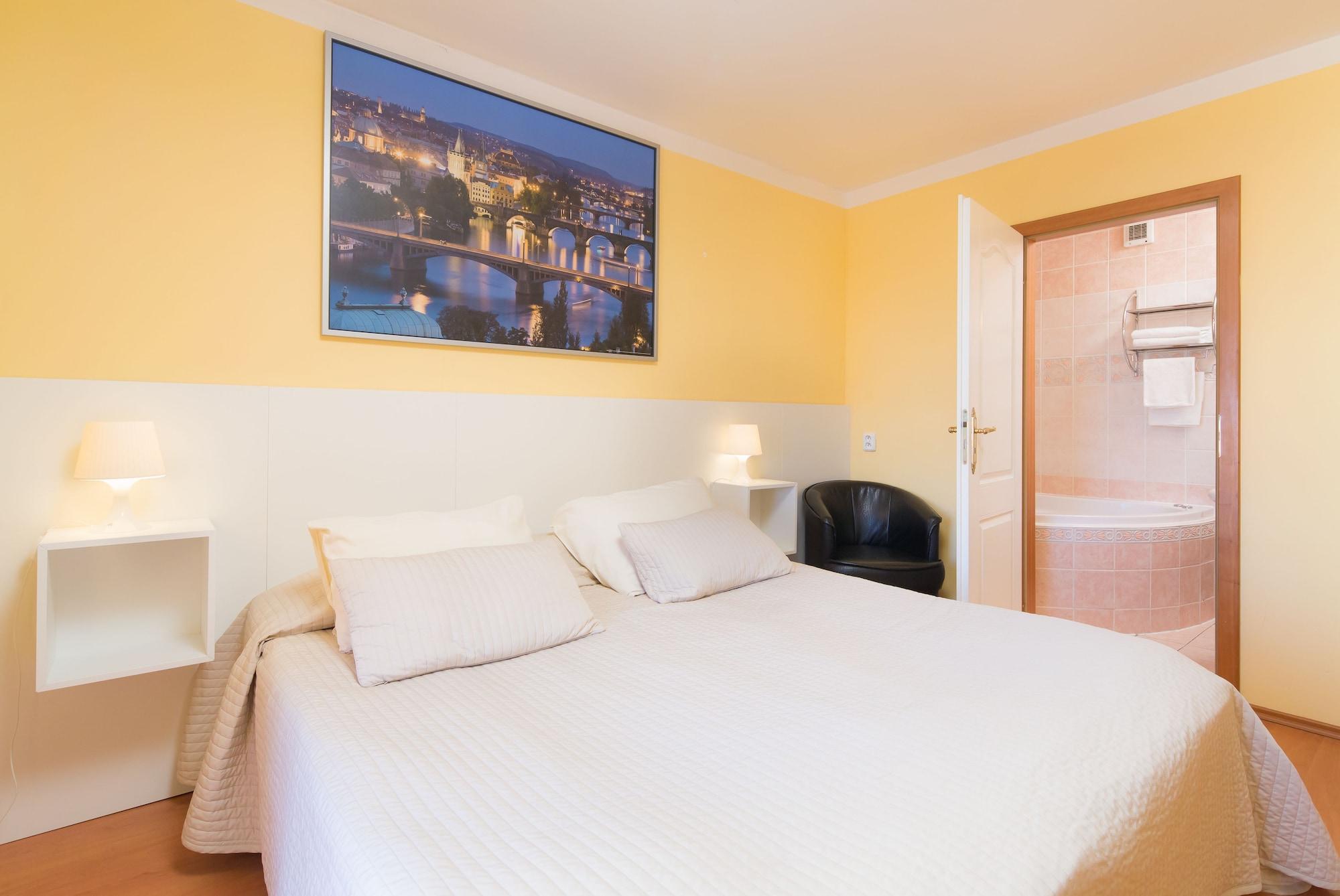City Lounge Crown Hotel Praha Bagian luar foto