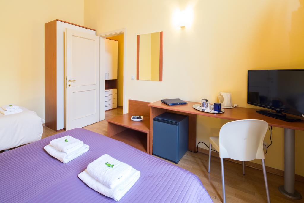 City Lounge Crown Hotel Praha Bagian luar foto